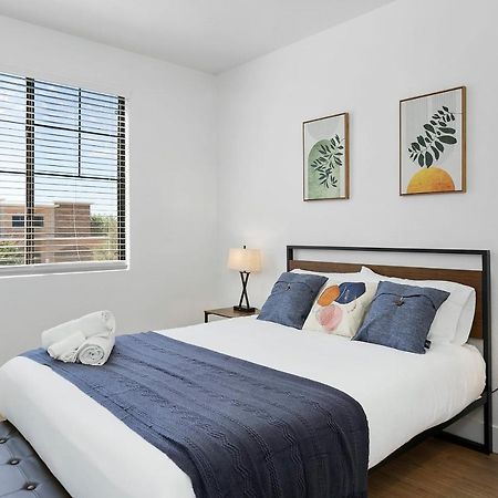 Cozysuites Glendale By The Stadium With Pool 10 Exterior photo