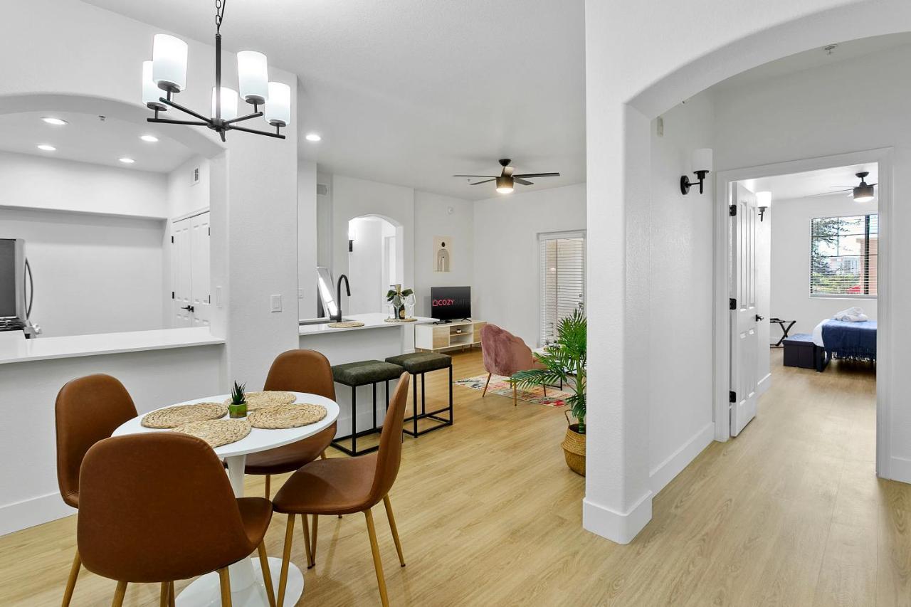 Cozysuites Glendale By The Stadium With Pool 10 Exterior photo