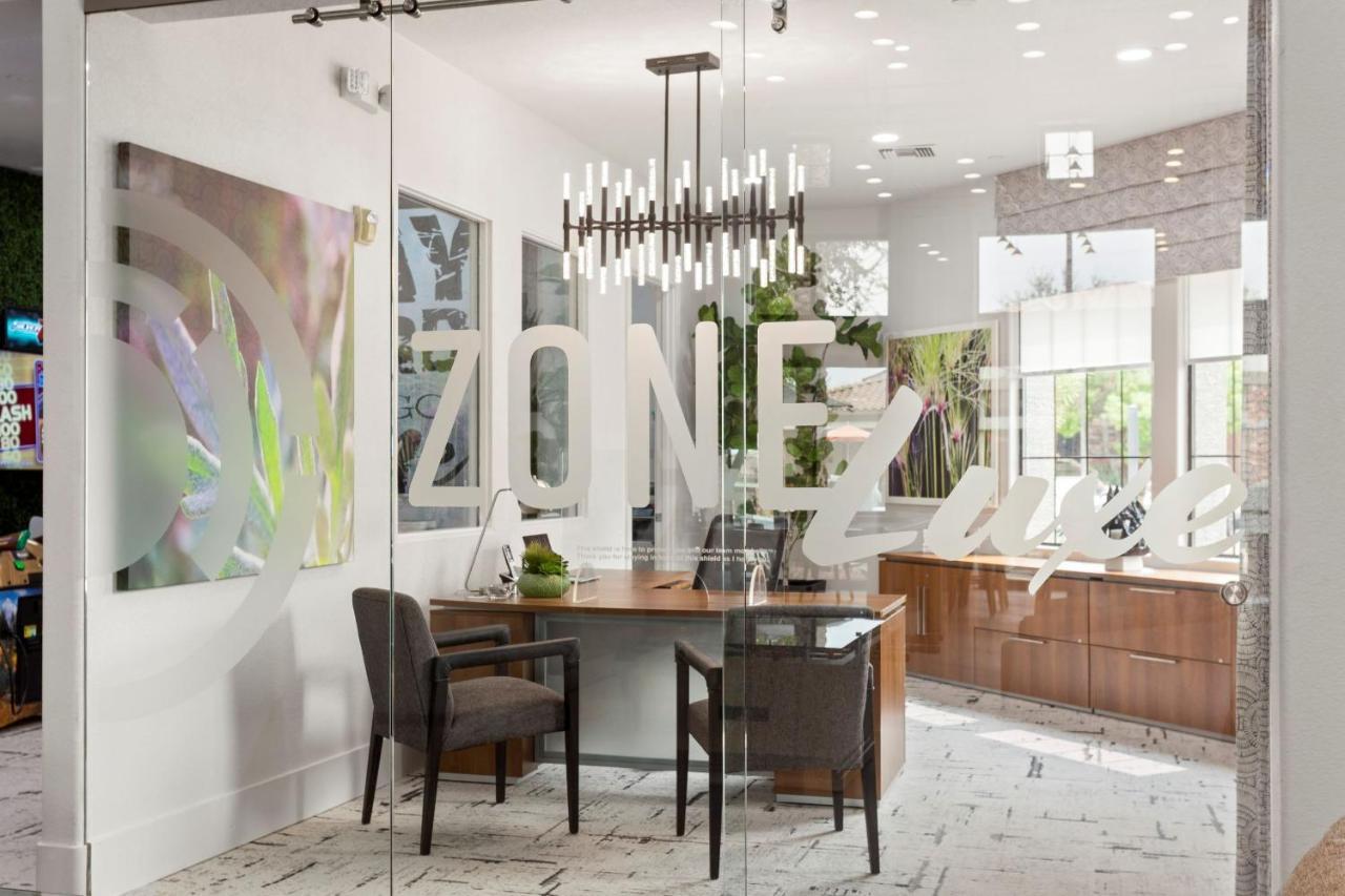 Cozysuites Glendale By The Stadium With Pool 10 Exterior photo